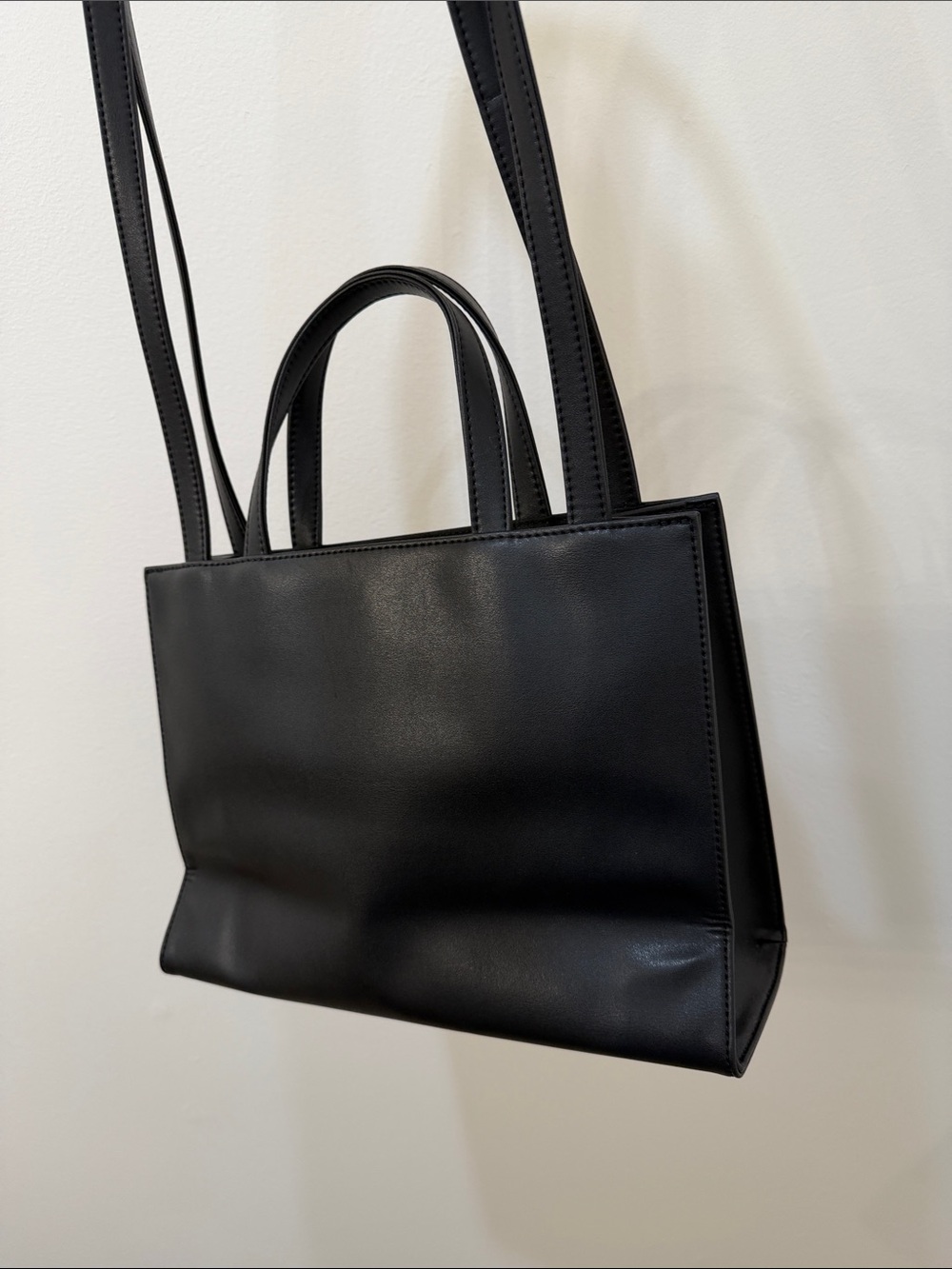 Telfar Shmedium - Picture 8 of 12